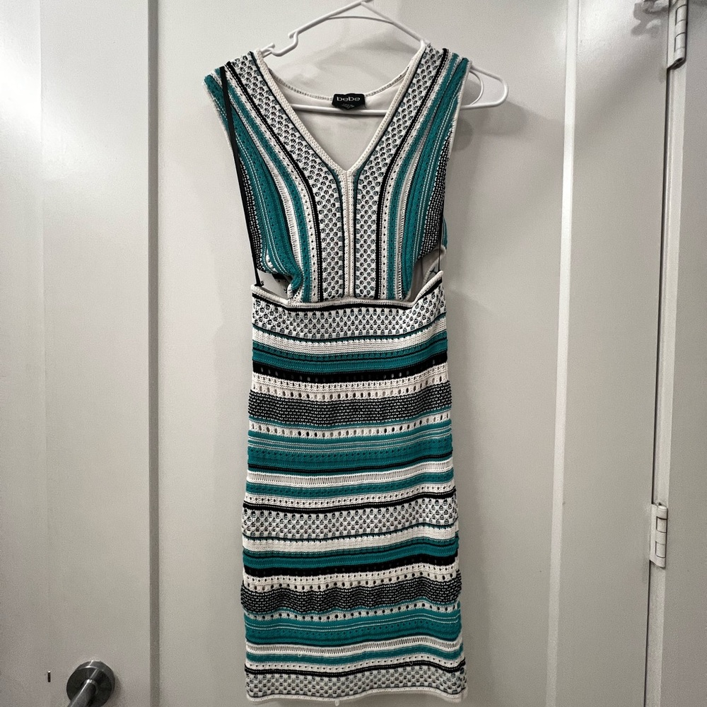 Bebe Green and Blue Sheath Midi Dress V-Neck Sleeveless